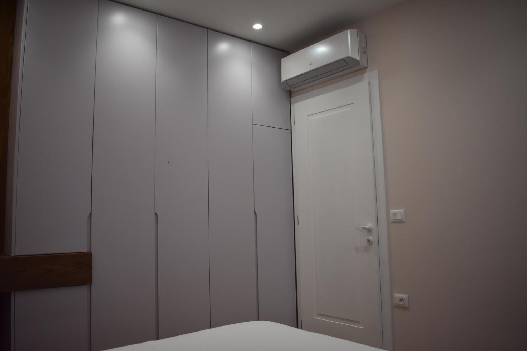 Tam Skanderbeg Square Serviced City Center Apartment No1 Tiran Dış mekan fotoğraf