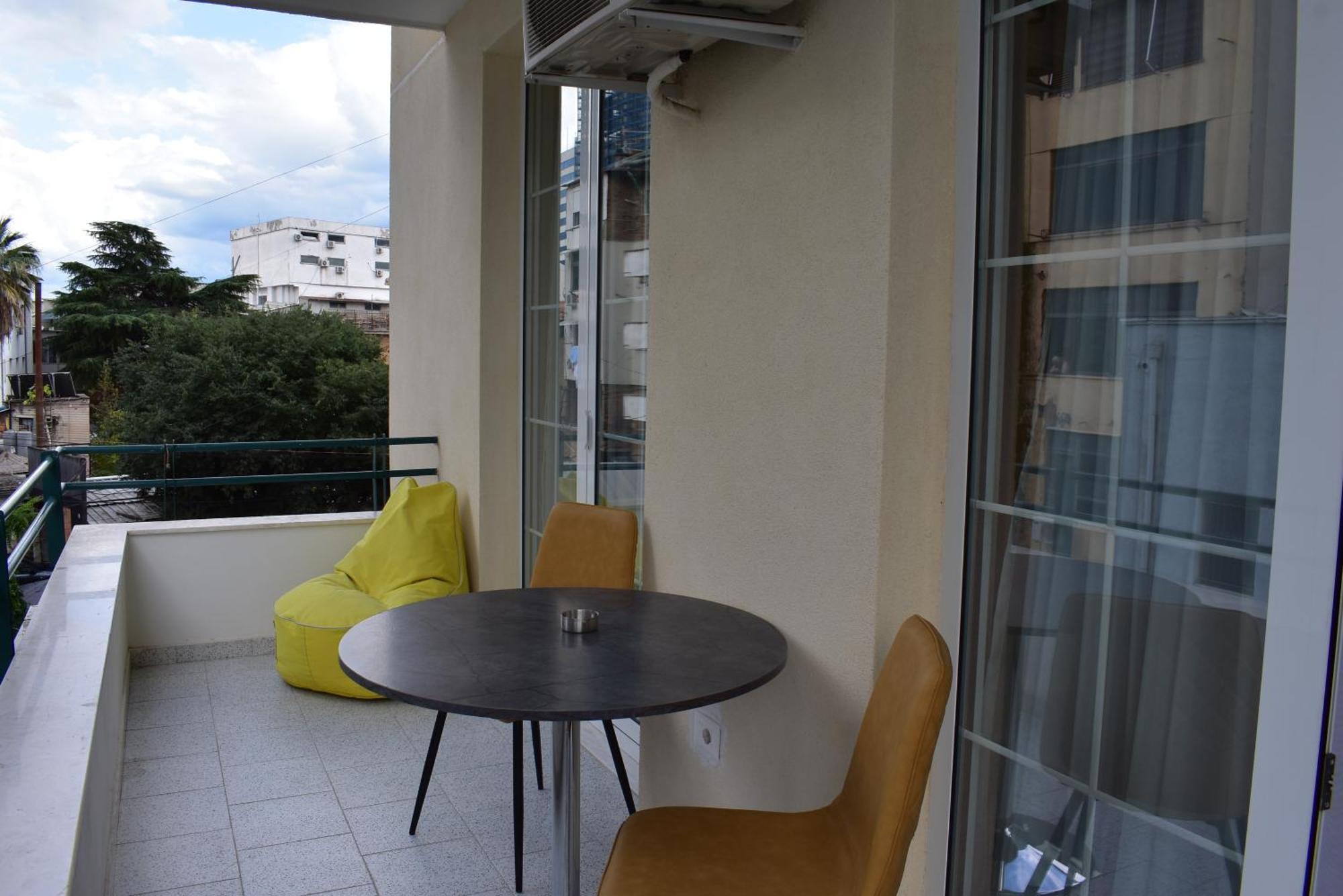 Tam Skanderbeg Square Serviced City Center Apartment No1 Tiran Dış mekan fotoğraf