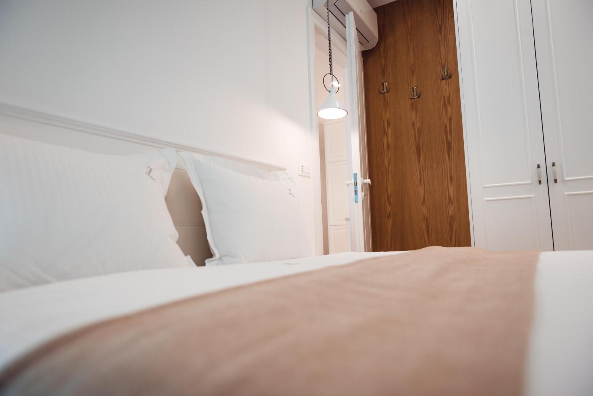 Tam Skanderbeg Square Serviced City Center Apartment No1 Tiran Dış mekan fotoğraf